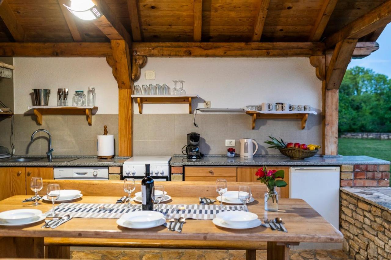 Villa Daja - Adriatic Luxury Villas Oklaj エクステリア 写真